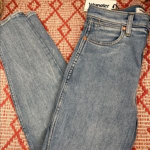 Wrangler High Rise Jeans